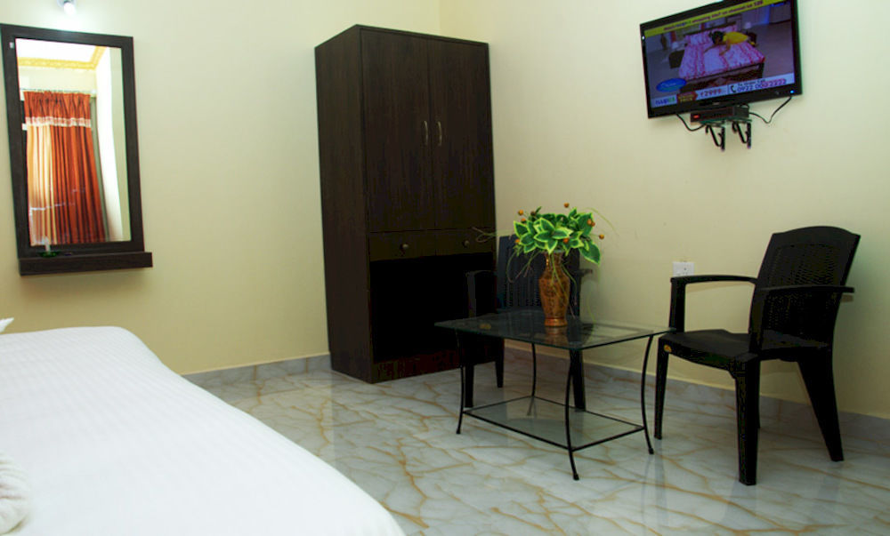 Rbr Suites Calangute Ngoại thất bức ảnh
