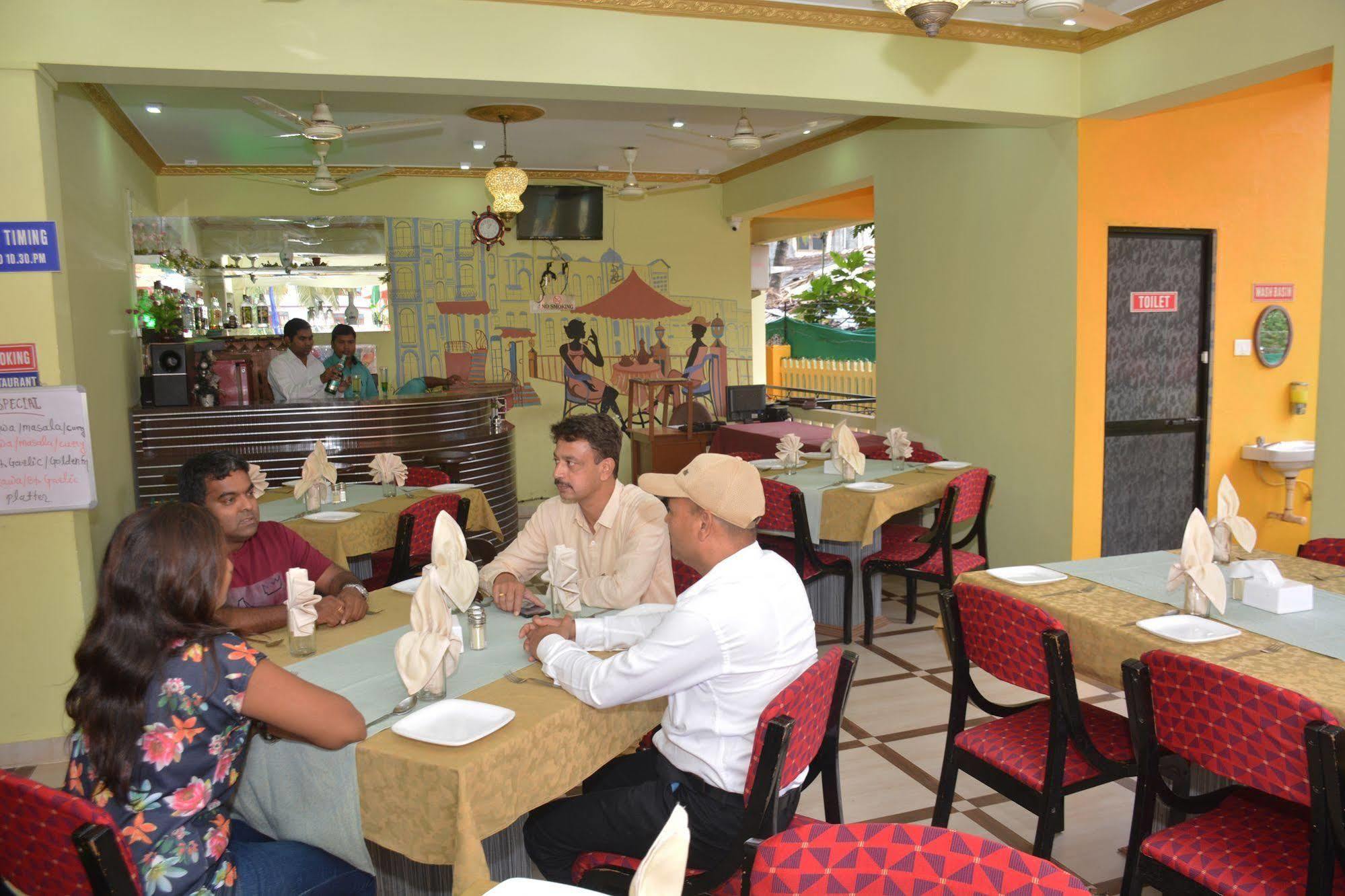 Rbr Suites Calangute Ngoại thất bức ảnh